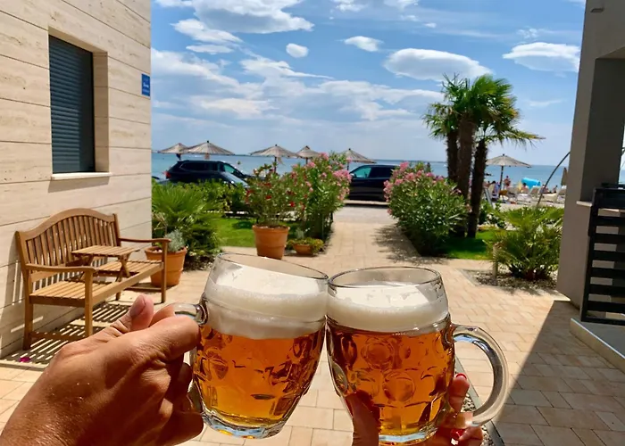 아파트 The 비르